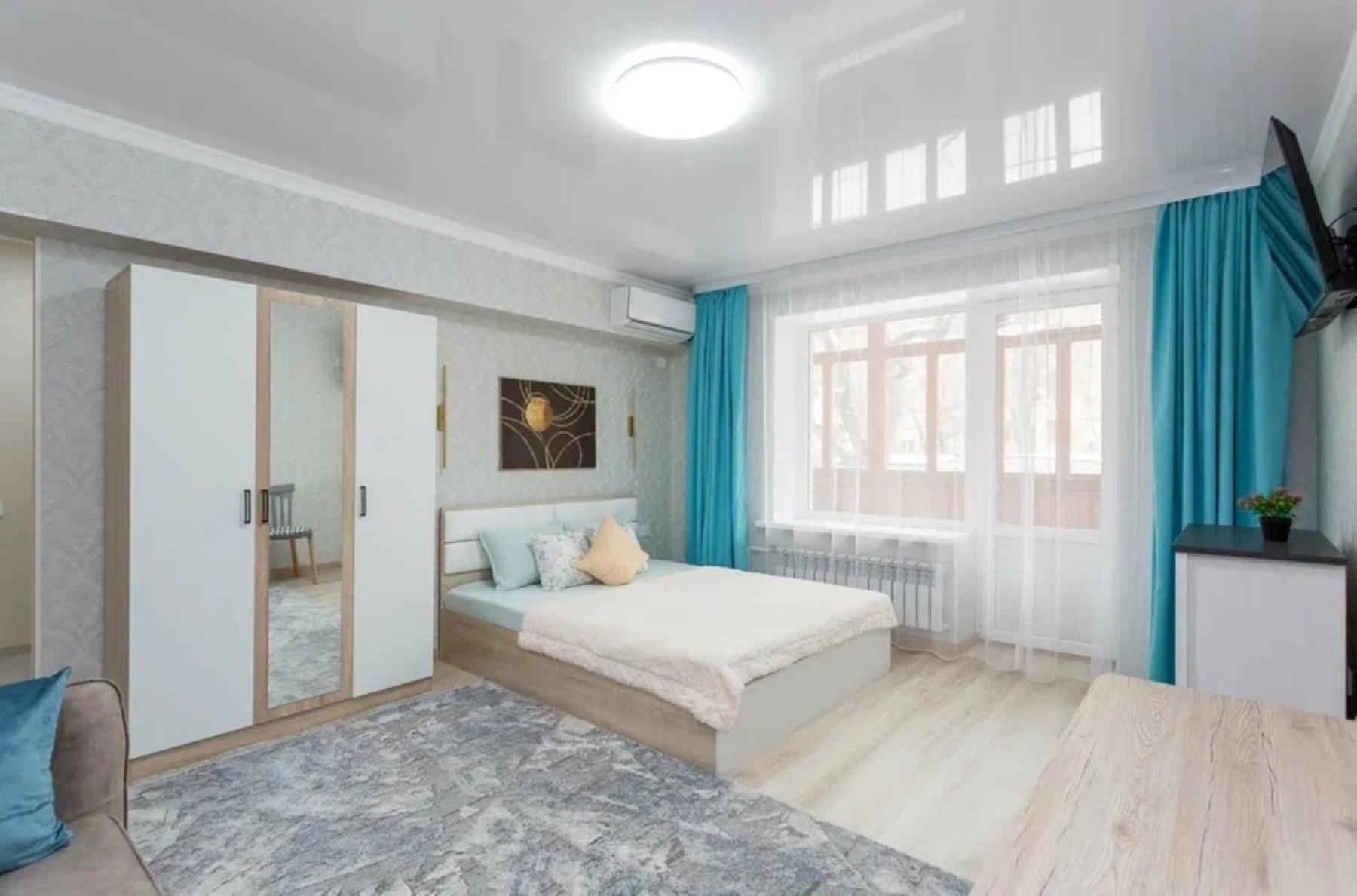 Шикарная Квартира В Золотом Квадрате Almaty Bagian luar foto