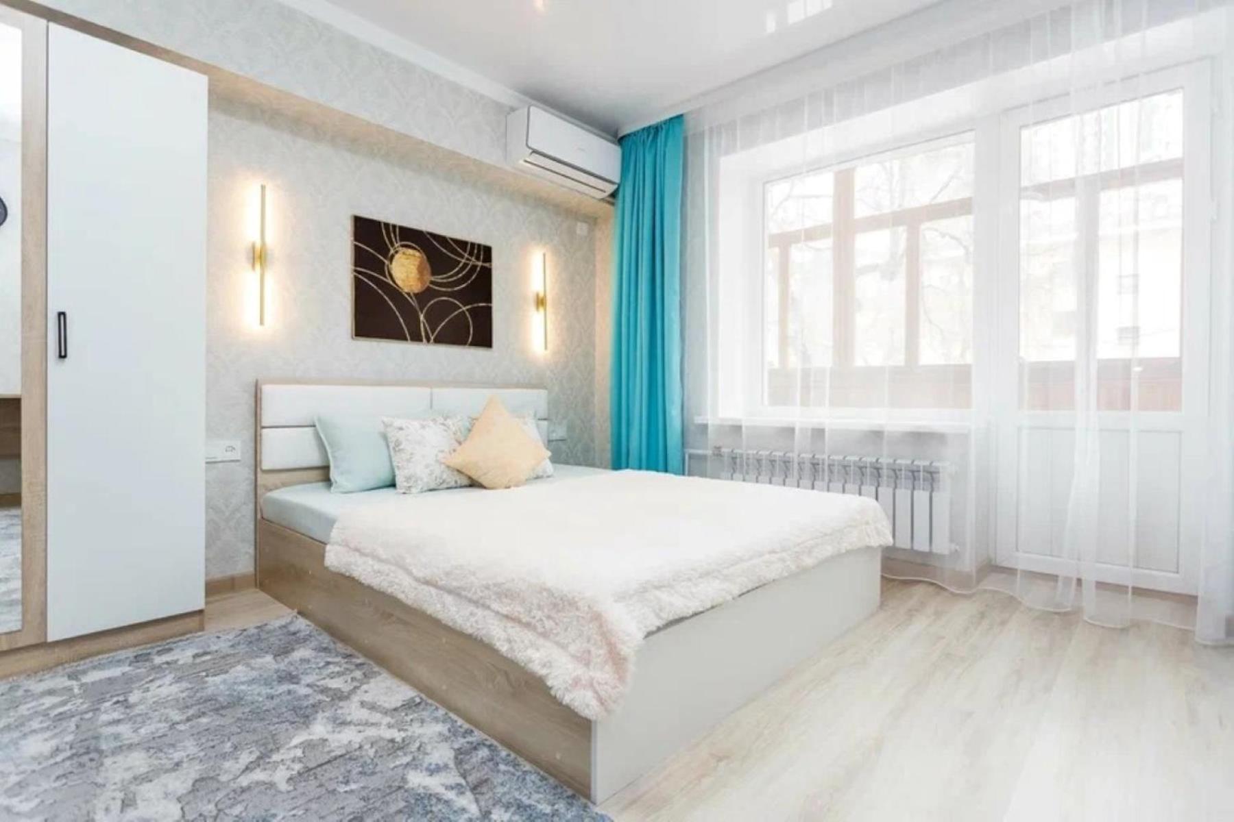 Шикарная Квартира В Золотом Квадрате Almaty Bagian luar foto